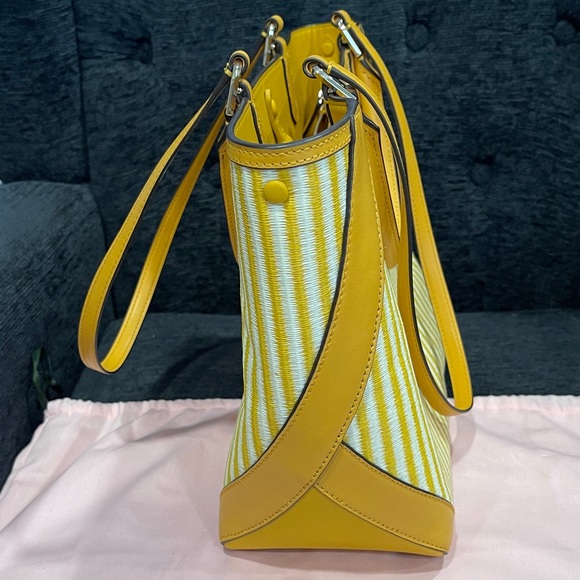 Kate Spade New York Yellow and White Buddie Striped Straw Tote Bag - Picture 4 of 10